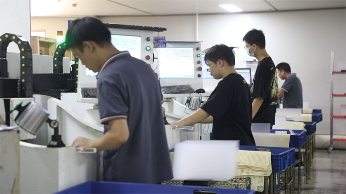 道县 新型显示器产业集群效应凸显 上下游协同构建全链条发展生态